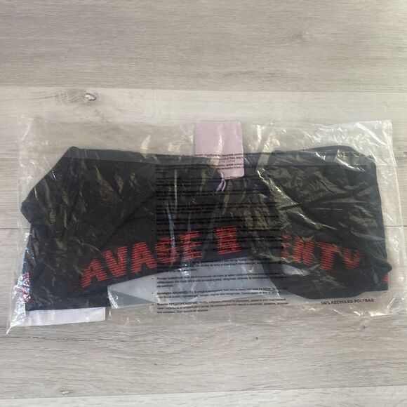 Forever savage bralette blk w/ goji berry red lurex 3X NWT in packaging unopened - Picture 8 of 8